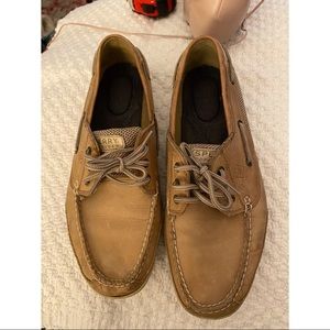 Sperry Topsider woman’s loafer